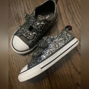 Low Converse Toddler Size 8 GUC